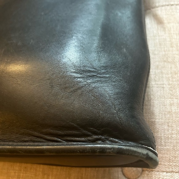 Coach Vintage Black Square Bag 11” x 11” x 3” Good condition - Picture 8 of 16